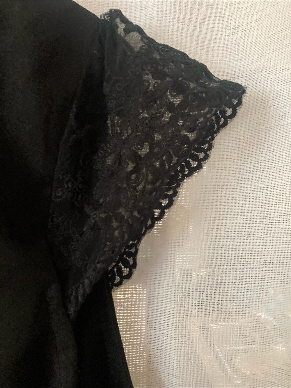 Women’s Black Lace-Trim V-Neck Camisole - Picture 2 of 5